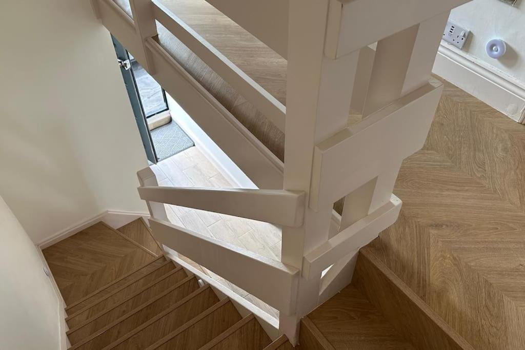 Apartment Modern 4 Bed-2 Bath In Battersea