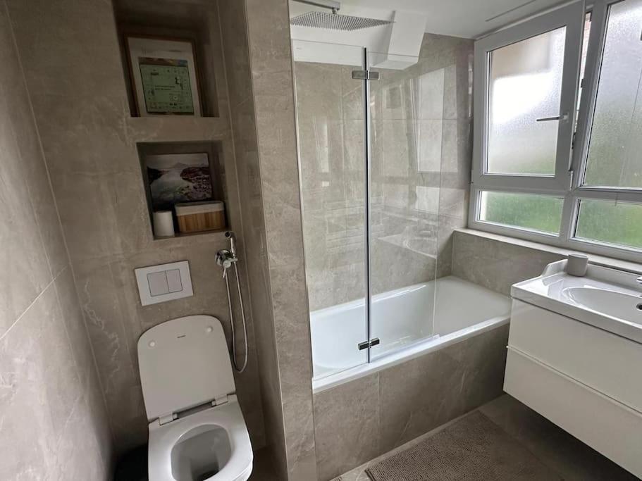 Apartment Modern 4 Bed-2 Bath In Battersea *