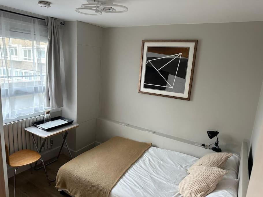 Modern 4 Bed-2 Bath In Battersea